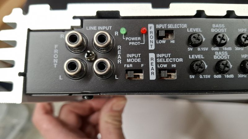 Xelent TX4.50a 4x50/100wRMS, 2x200wRMS